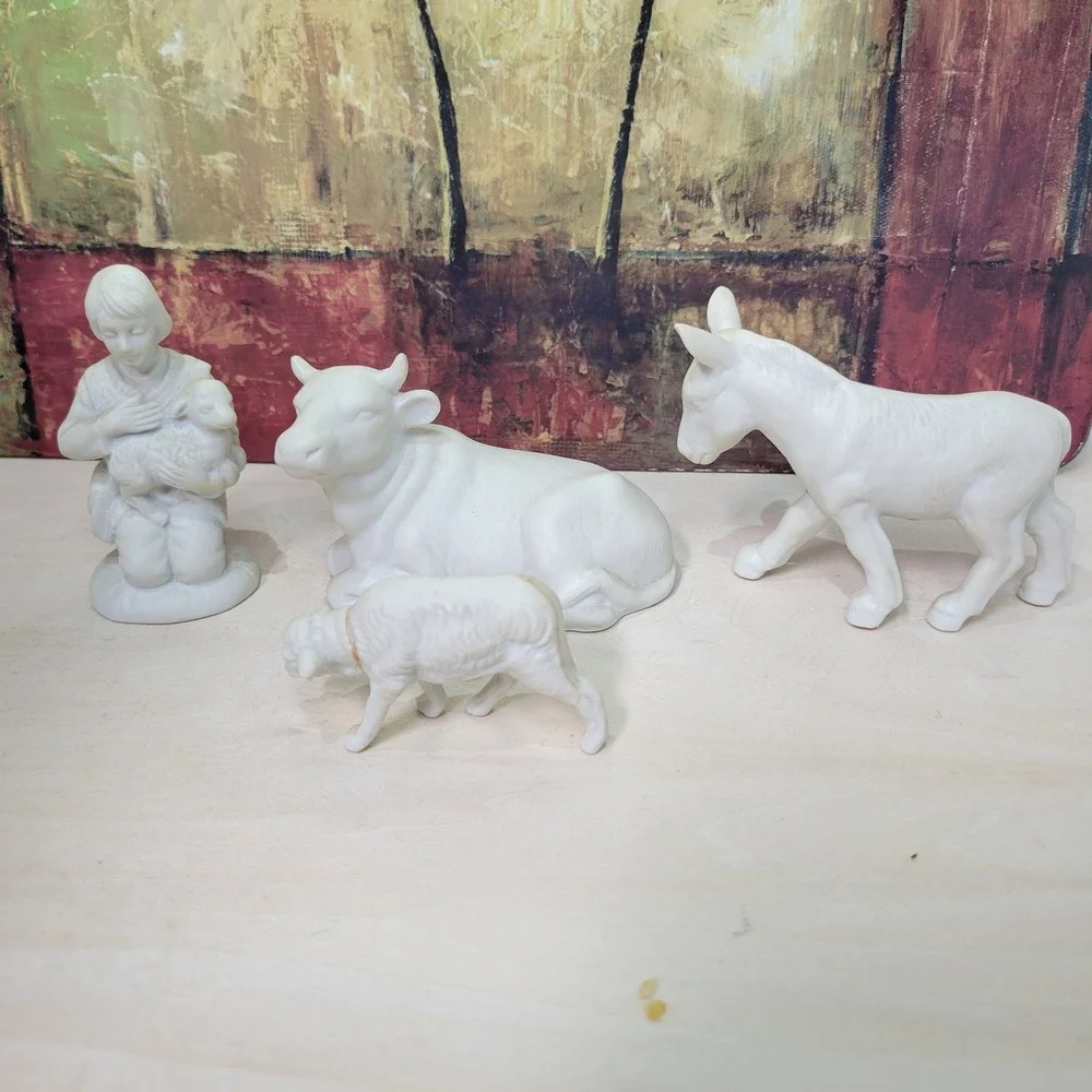 Vintage Ceramic Nativity Set White Made in Japan‎ 10 Piece Figurine